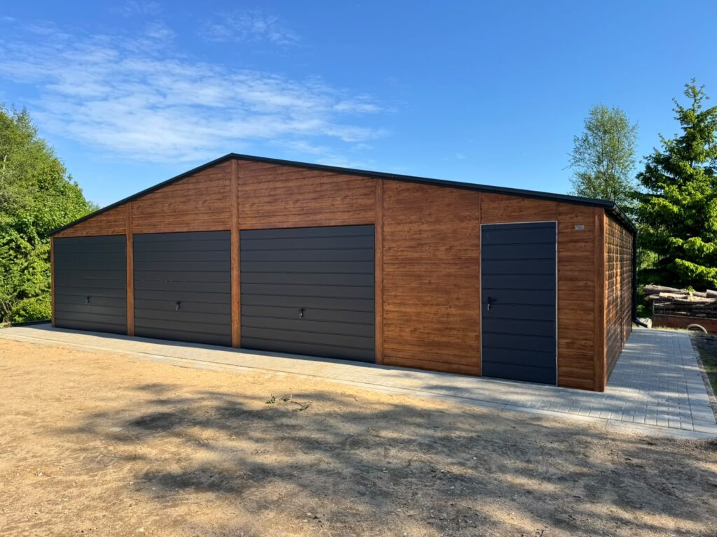 Garaż blaszany 12m x 8m