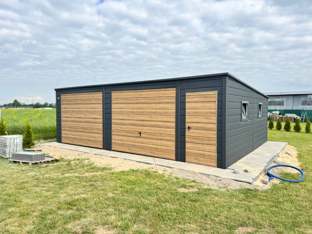 Garaż blaszany 8m x 6m